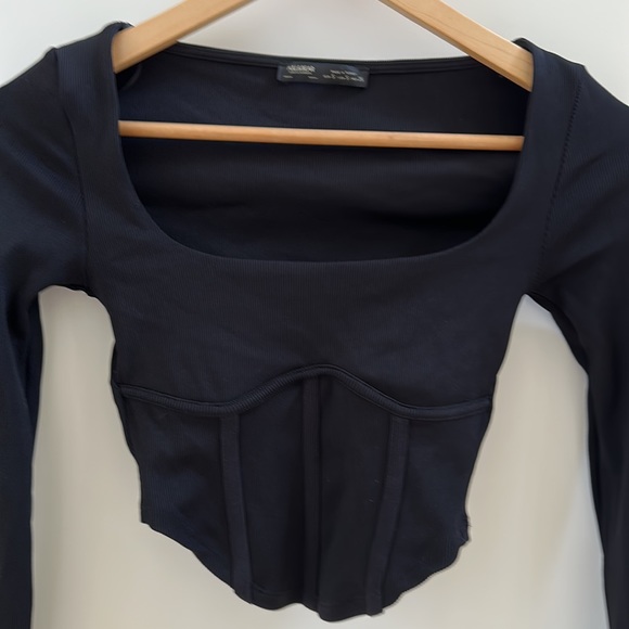 Pull and Bear Corset Cropped Top - Picture 5 of 10
